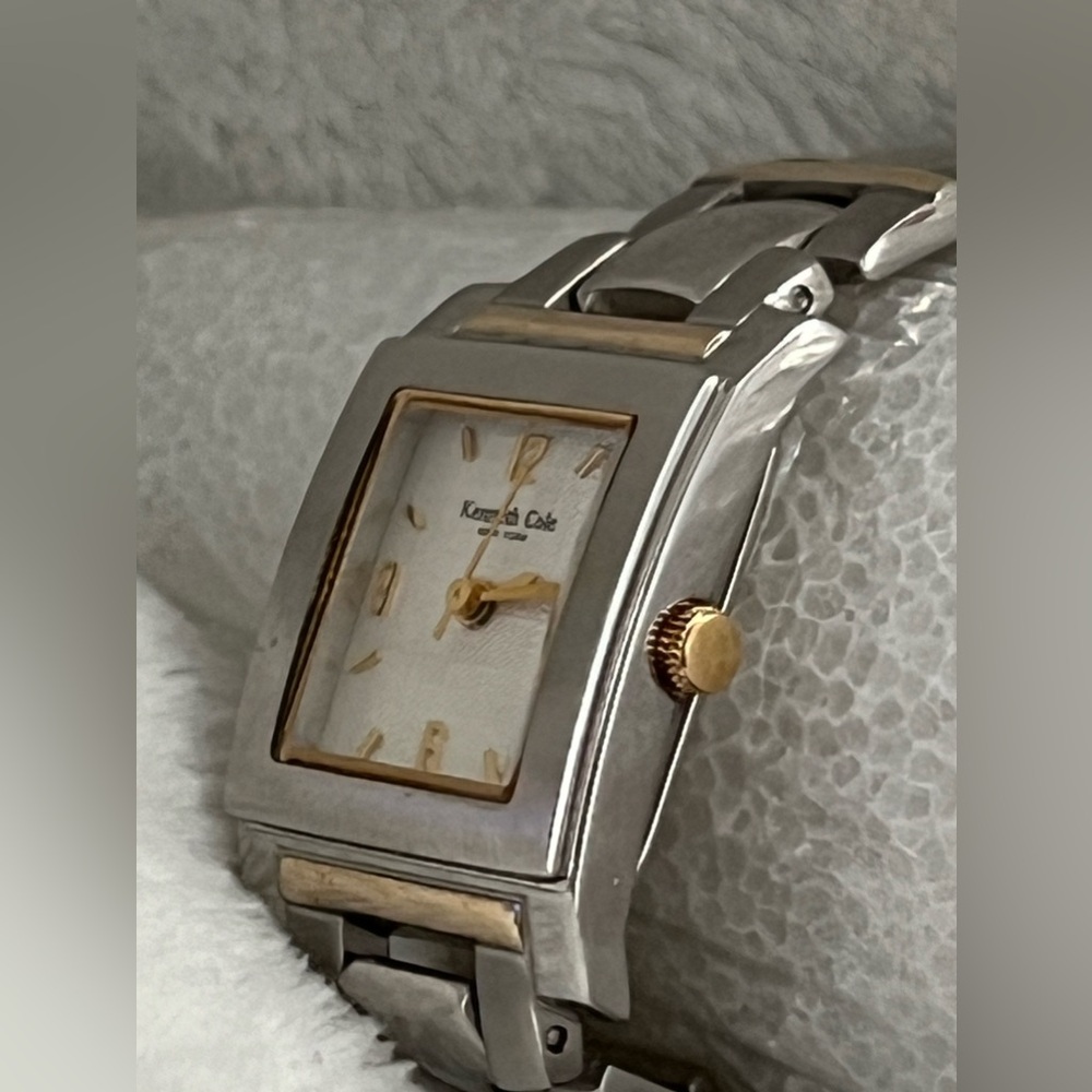 NWT Authentic Vintage Kenneth Cole 2-Tone Stainless Steel Bracelet Watch KC4300 - Picture 8 of 15